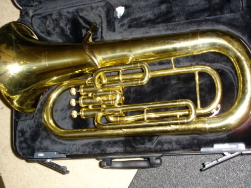 Funny looking saxophone